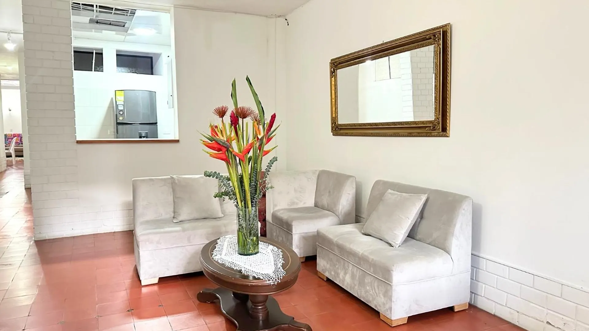 Apartment Hospedaje Laura Medellin