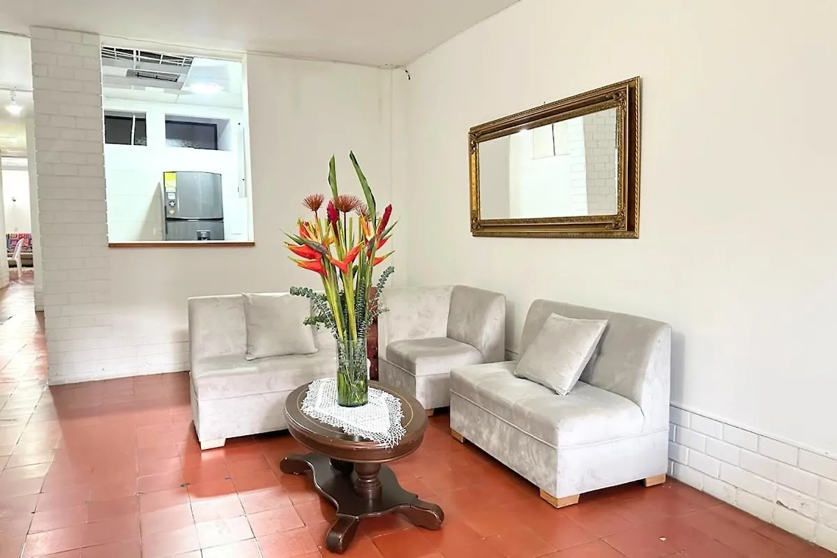 Apartment Hospedaje Laura Medellín