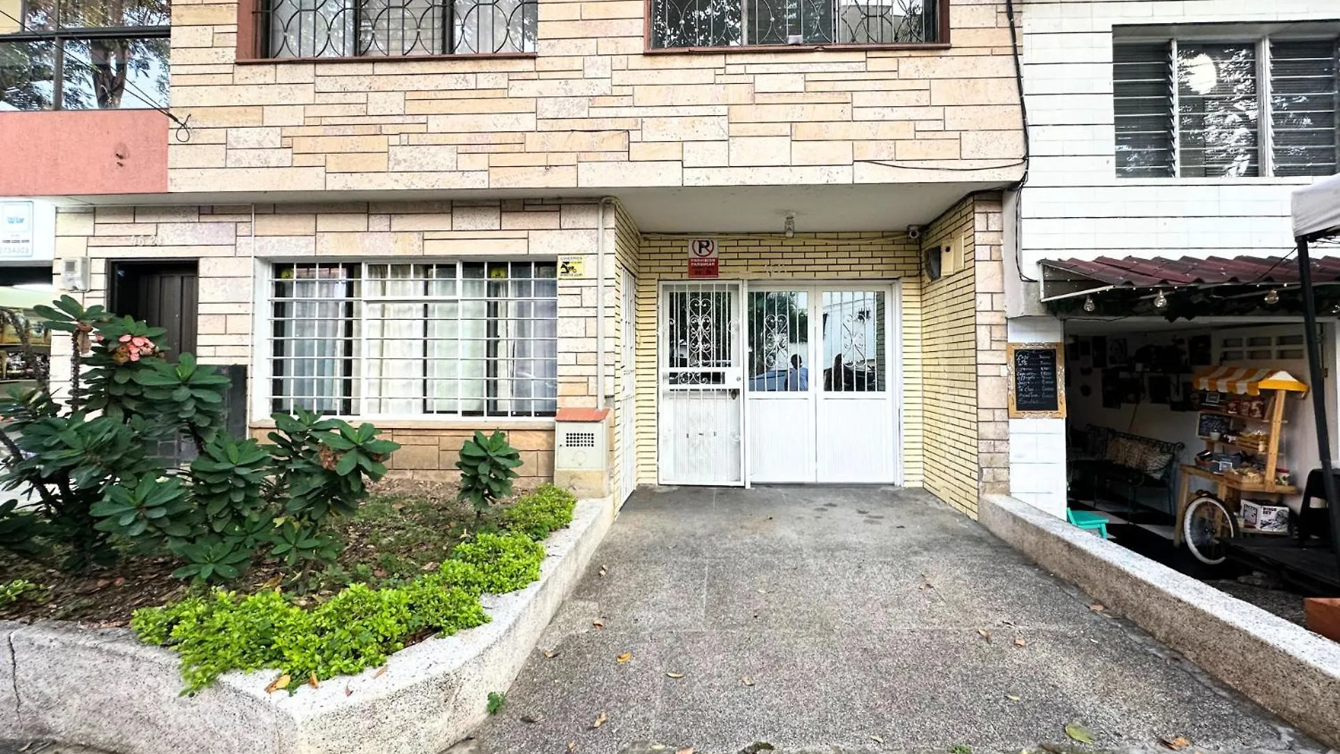 Apartamento Hospedaje Laura Medellín